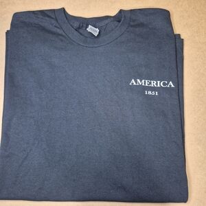 Gildan Charcoal Men's Tee with America Print 2425/275